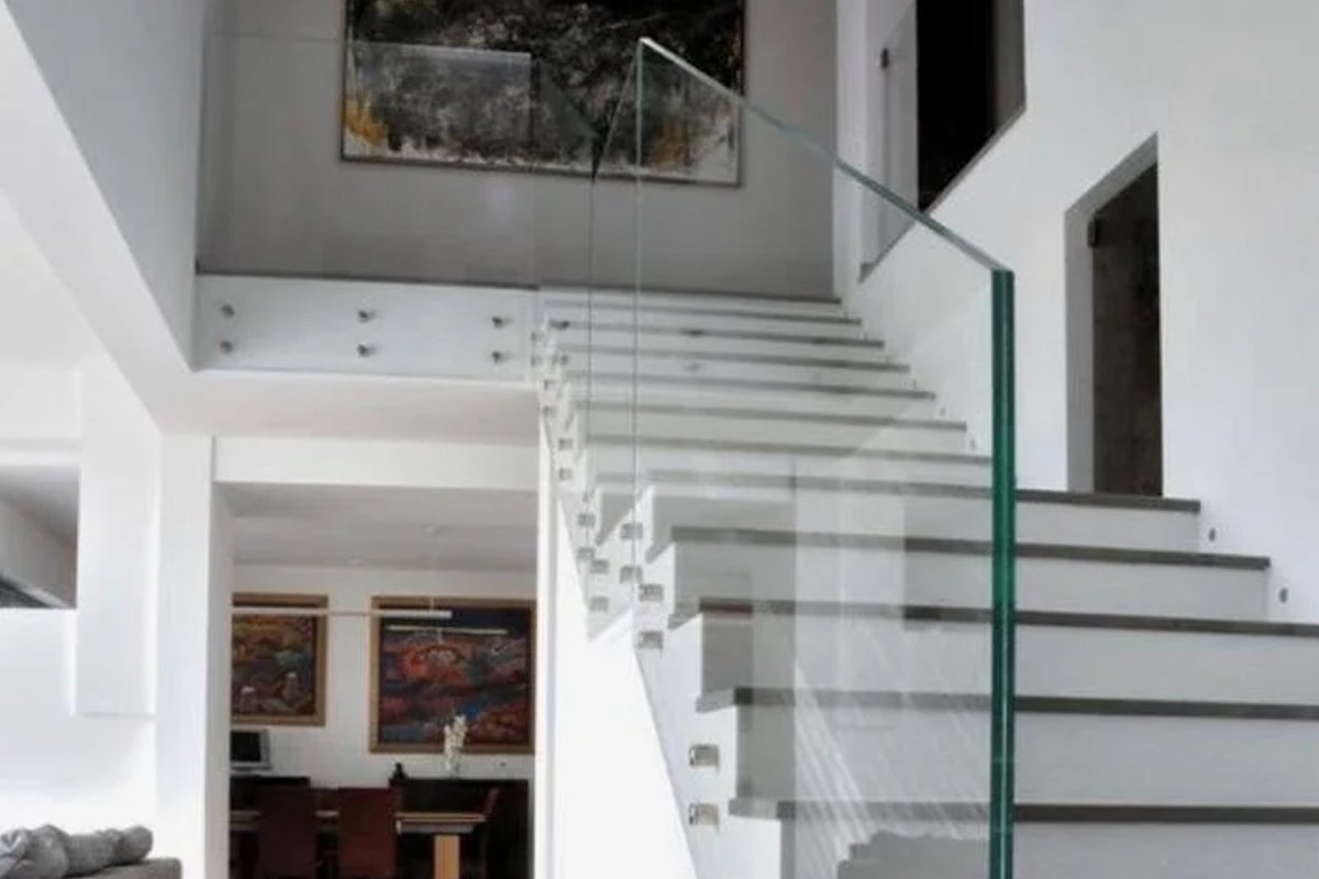 glassandsteel_almajlissteels